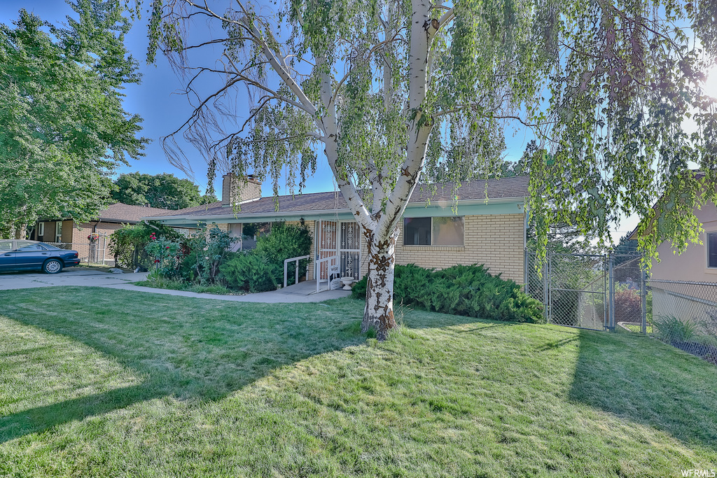 103 N Davis Blvd, Bountiful, UT 84010