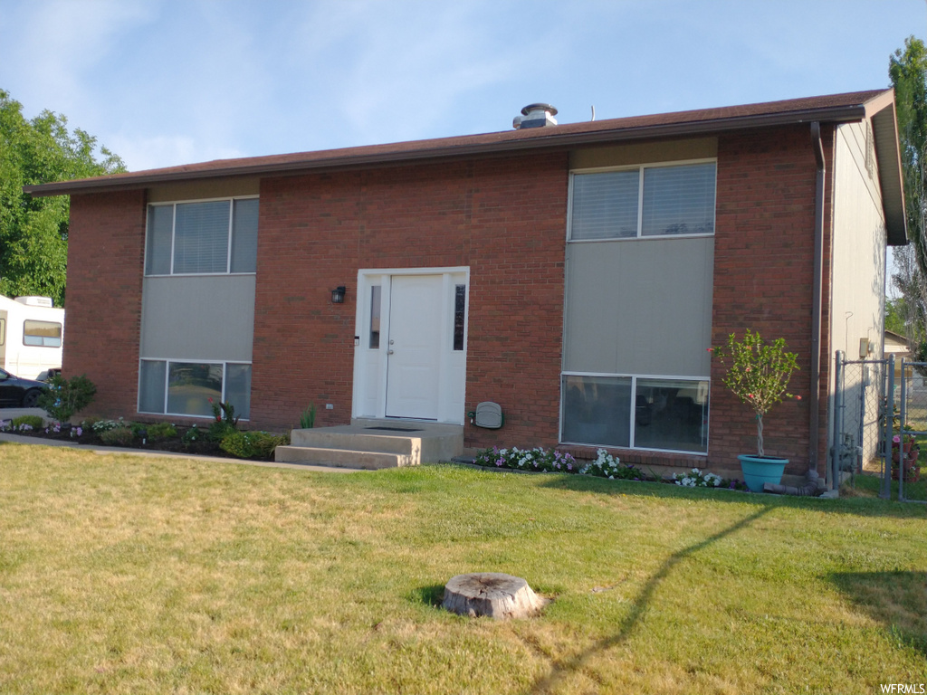 324 W 2300 S, Clearfield, UT 84015