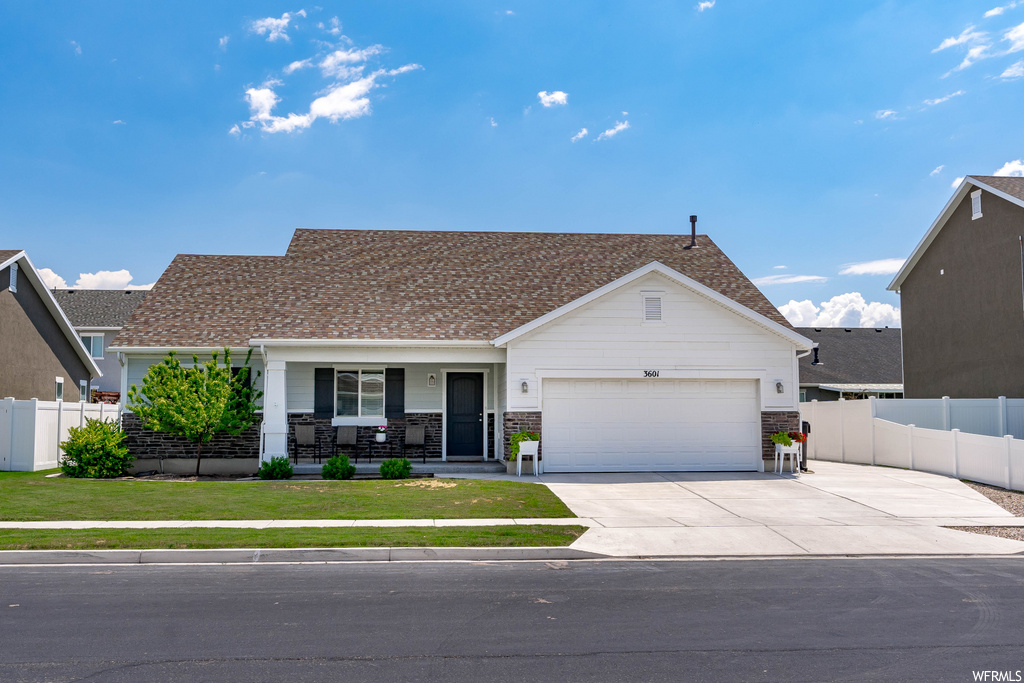 3601 S Bayview Dr, Syracuse, UT 84075