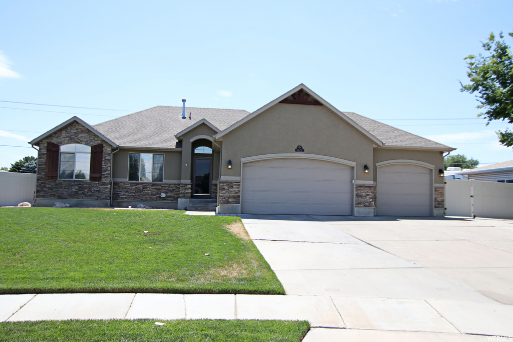 1823 N 2700 W, Clinton, UT 84015