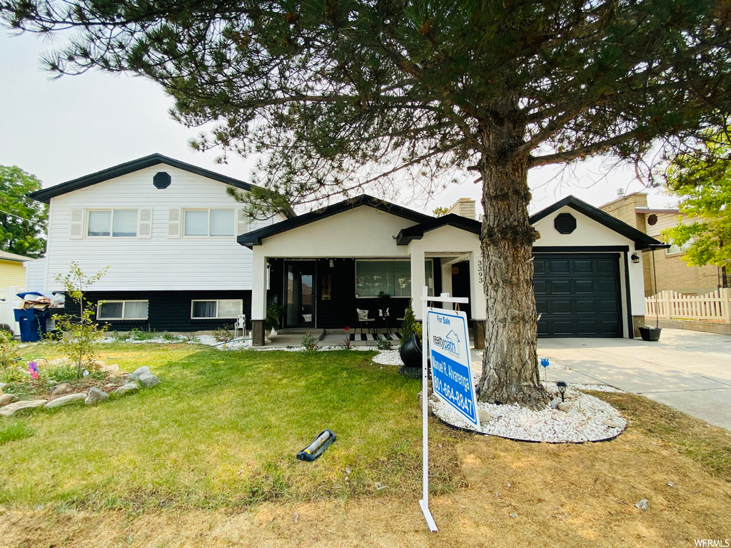 3393 S Oquirlane St, Magna, UT 84044