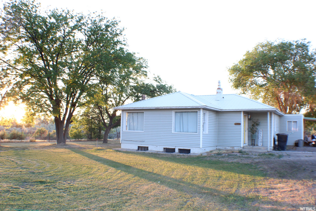 2427 E Main St, Wellington, UT 84542