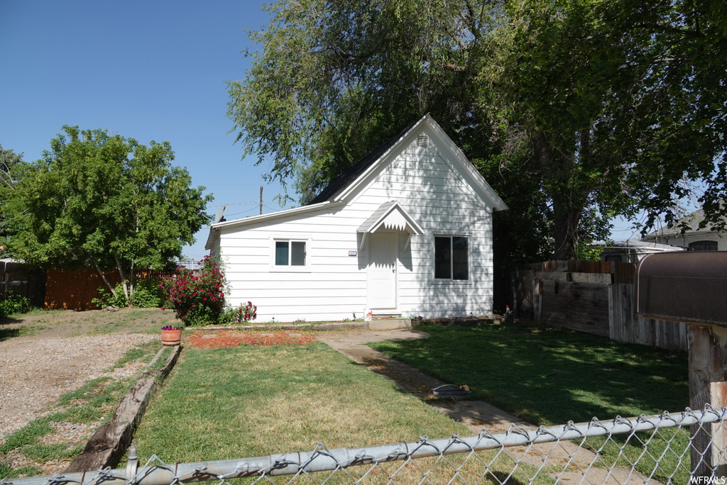 3215 S Pingree Ave, Ogden, UT 84401