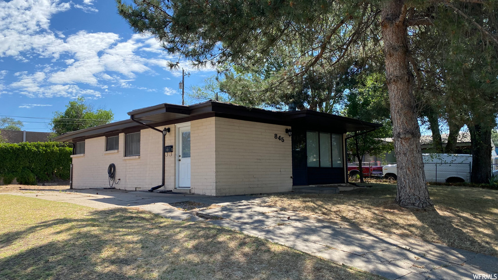845 S Birch St E, Clearfield, UT 84015