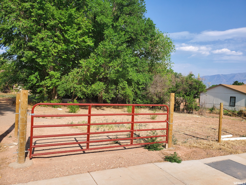 145 S 100 E, Richfield, UT 84701