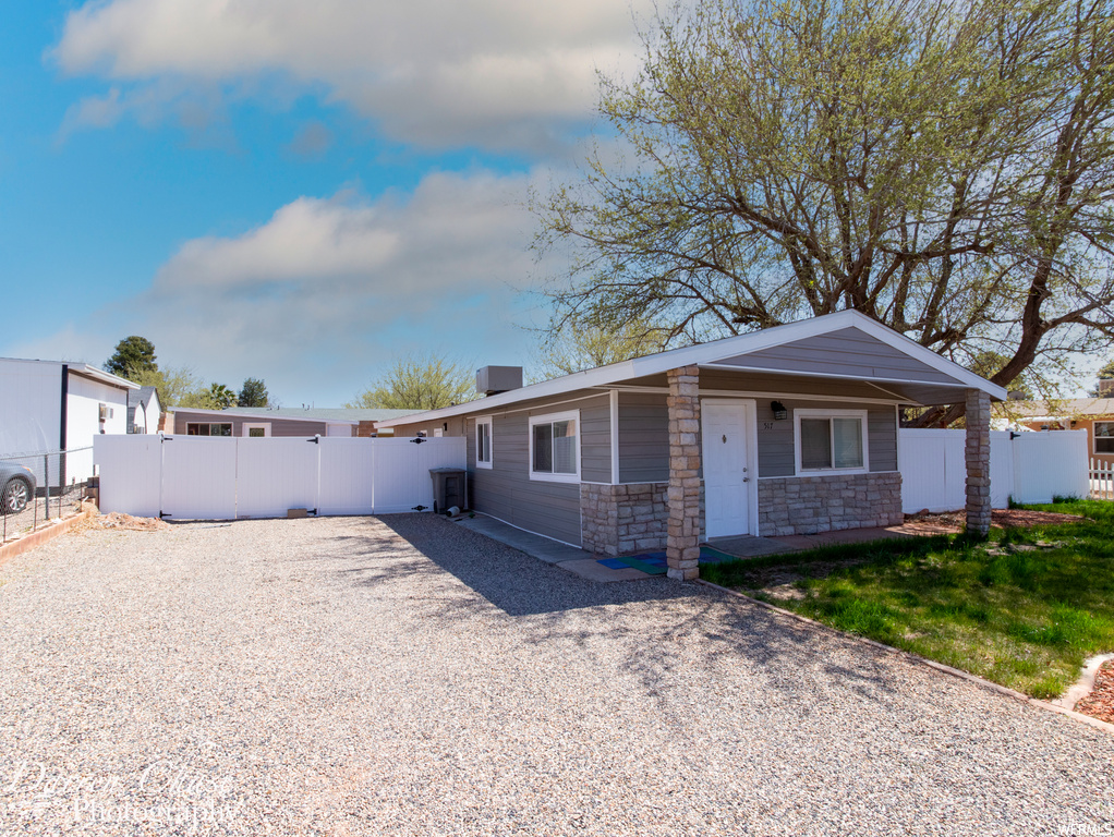 517 S 75 E, Ivins, UT 84738