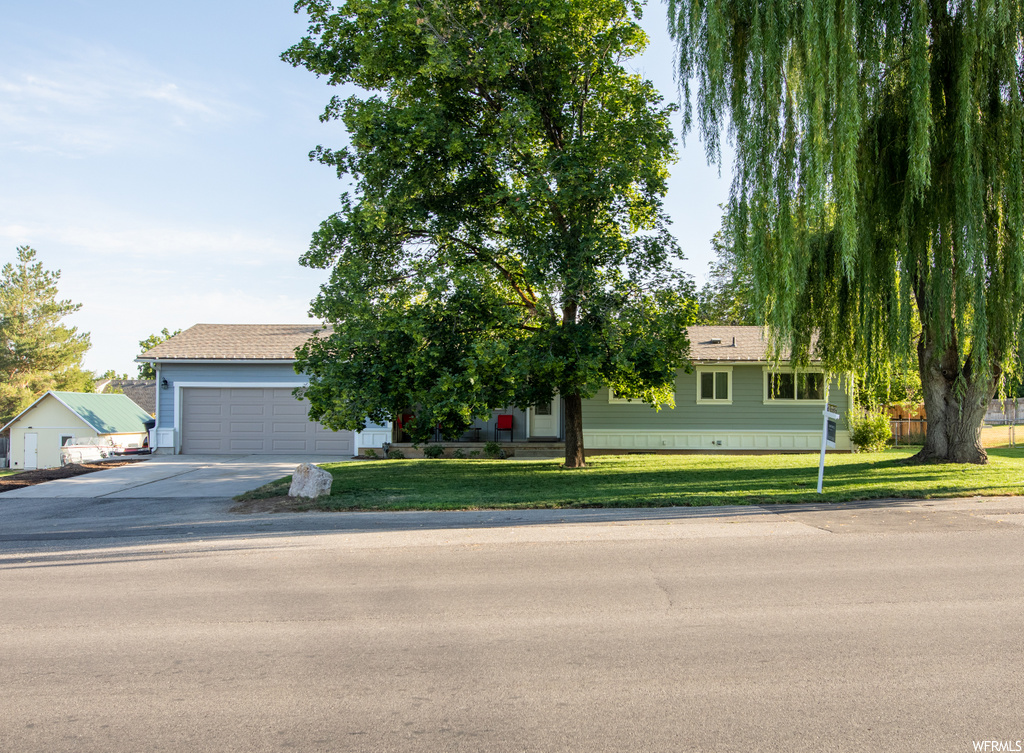 365 E Center St, Hyde Park, UT 84318