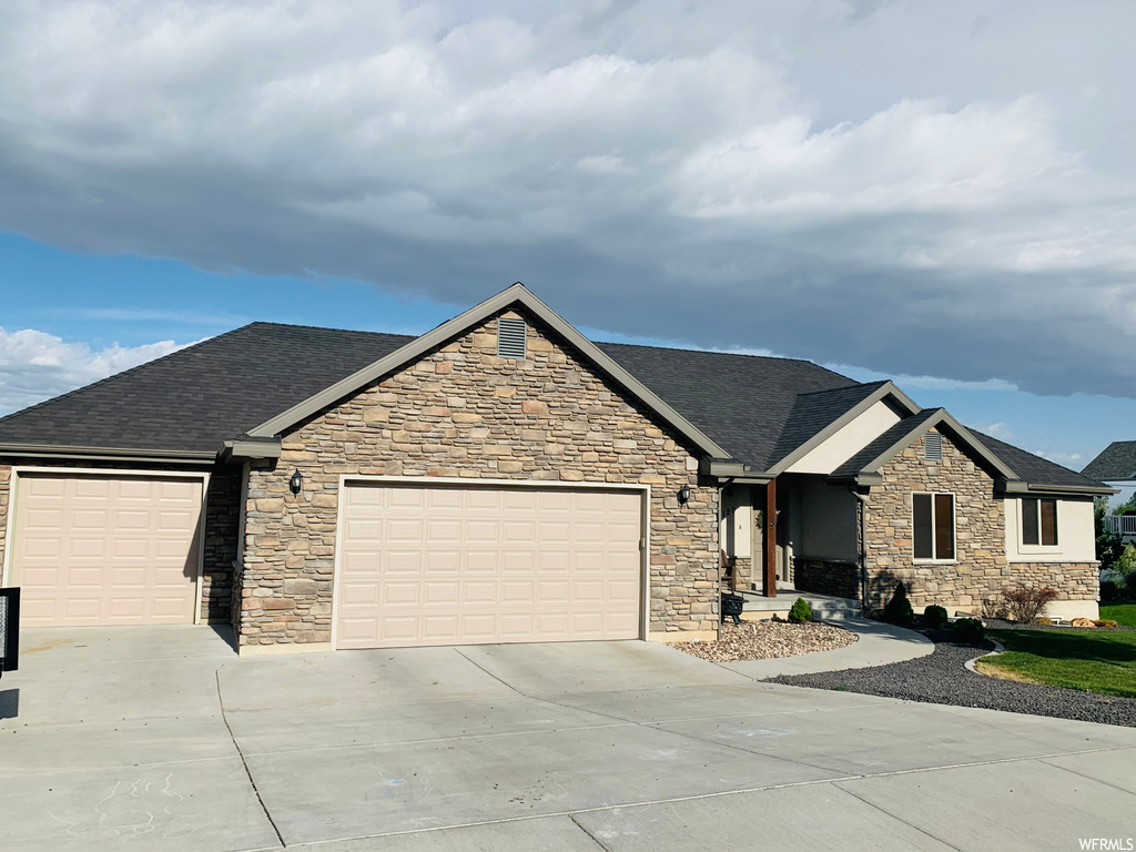 129 N 820 E, Hyde Park, UT 84318