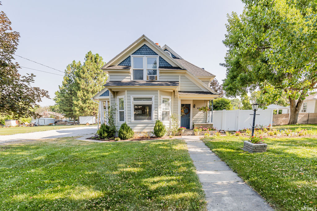 65 W 100 N, Hyde Park, UT 84318