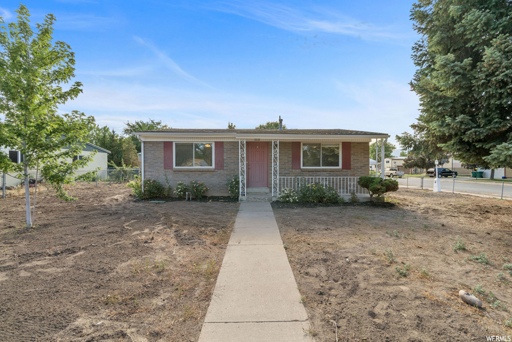 112 Cook Dr, Layton, UT 84041