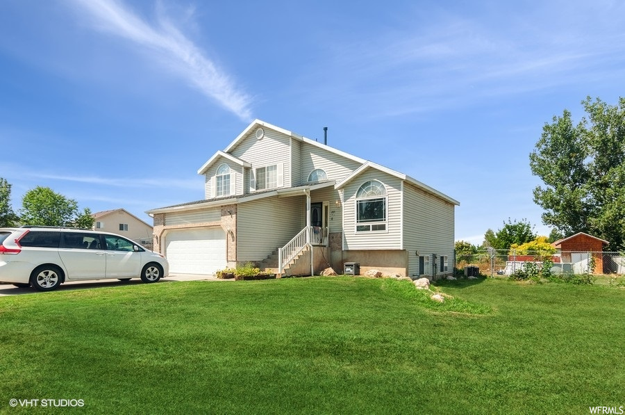 2071 N 2525 W, Clinton, UT 84015