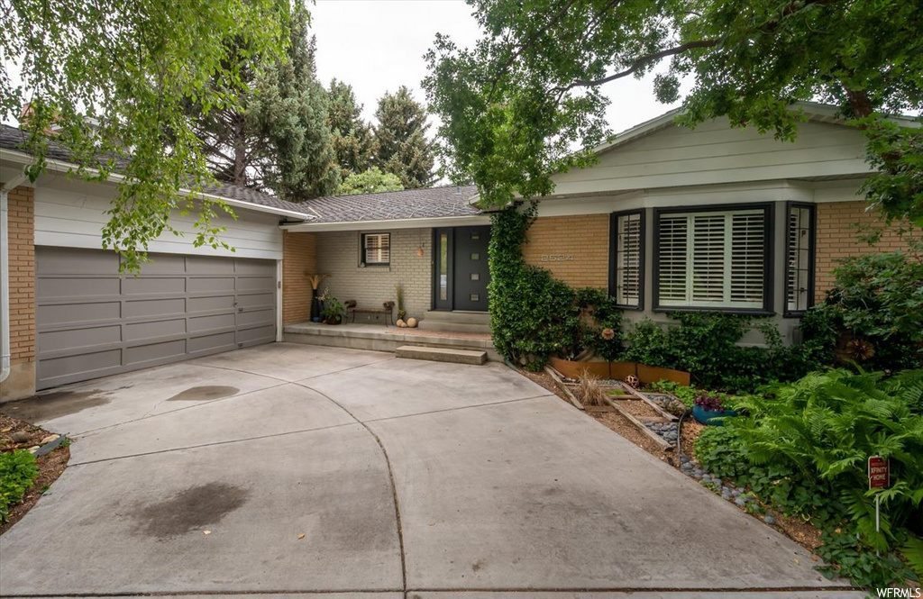 2524 E Chalet Rd S, Sandy, UT 84093