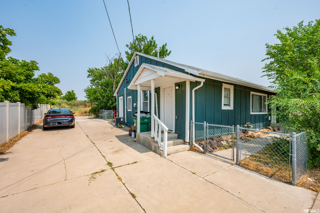 183 E Antelope Dr, Layton, UT 84041