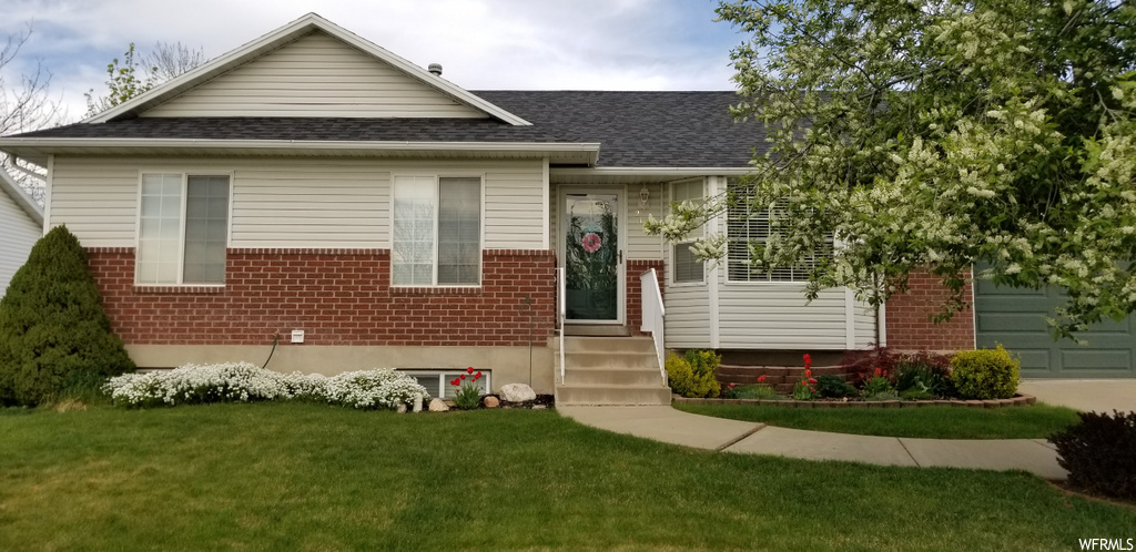 2104 N 1350 W, Clinton, UT 84015