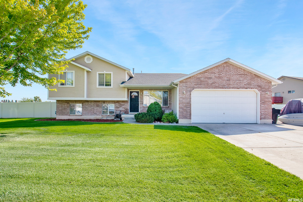 2396 N 2930 W, Clinton, UT 84015