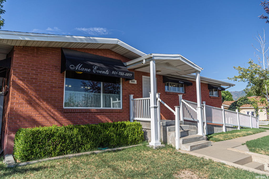664 W Antelope Dr, Layton, UT 84041