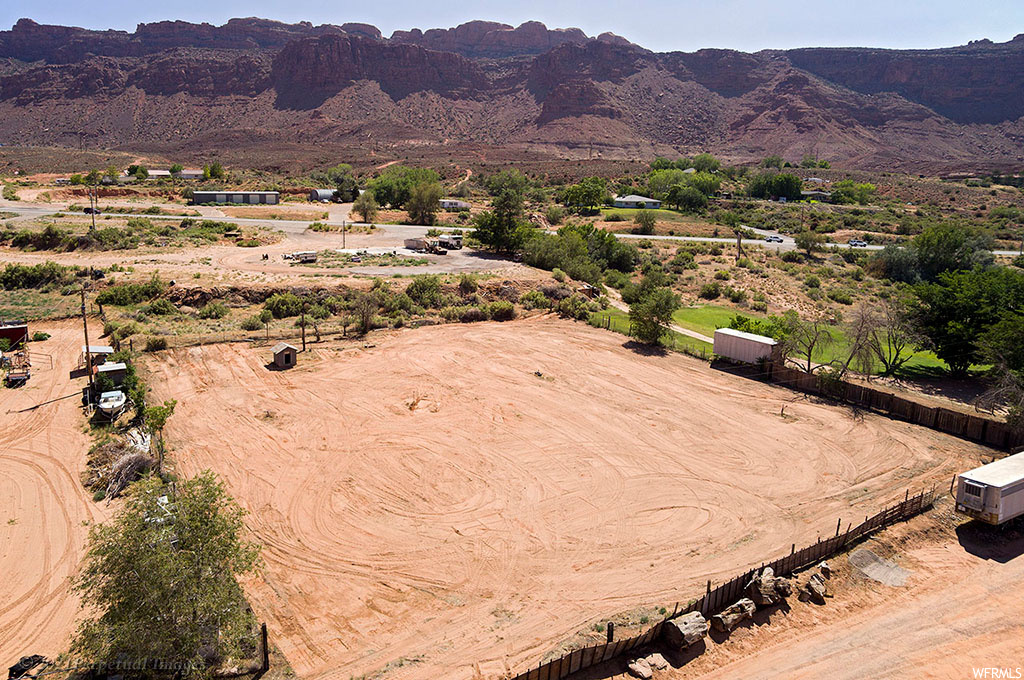 1235 E Knutson Cor, Moab, UT 84532