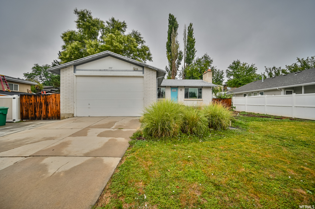 777 E Arrowhead Ln, Murray, UT 84107
