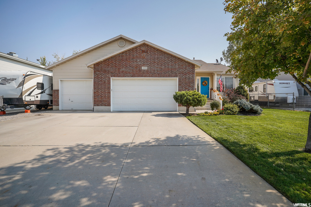 1604 N 2615 W, Clinton, UT 84015