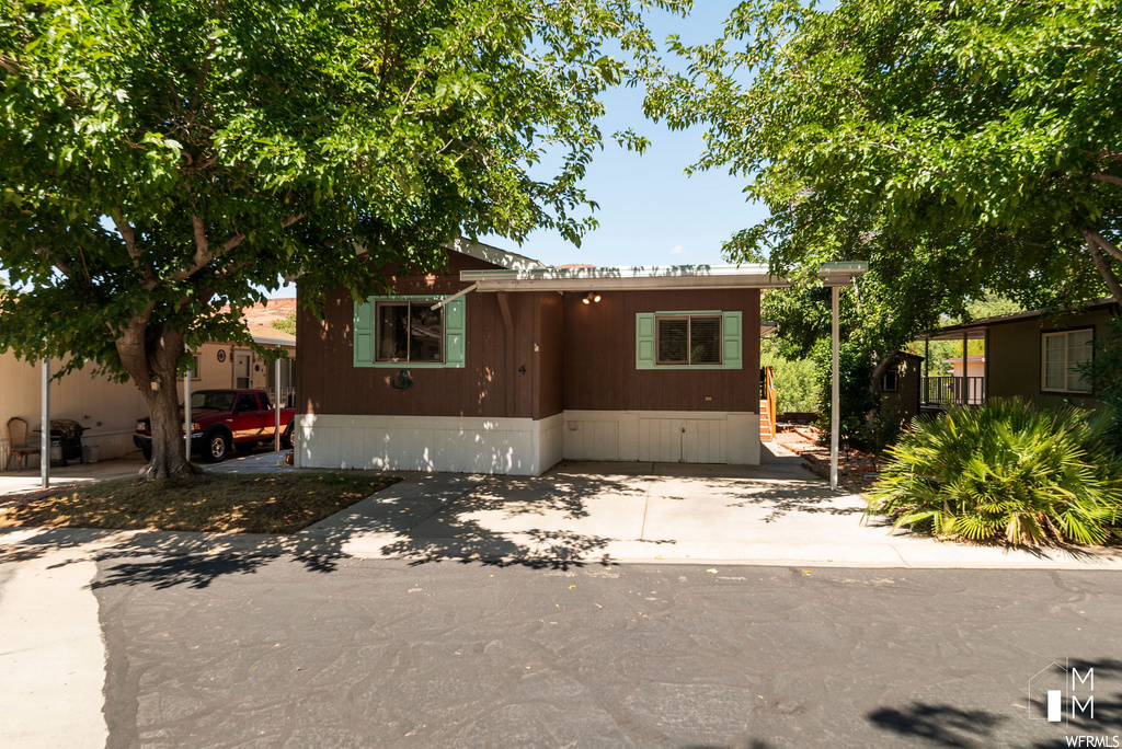 4 Overlook Ln, Hurricane, UT 84737