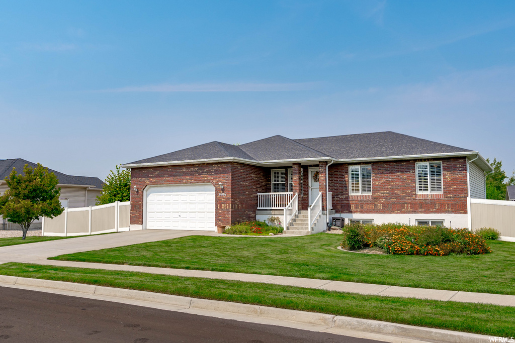 2606 W 2375 N, Clinton, UT 84015