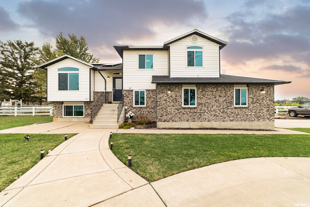 6670 W 5100 S, Hooper, UT 84315