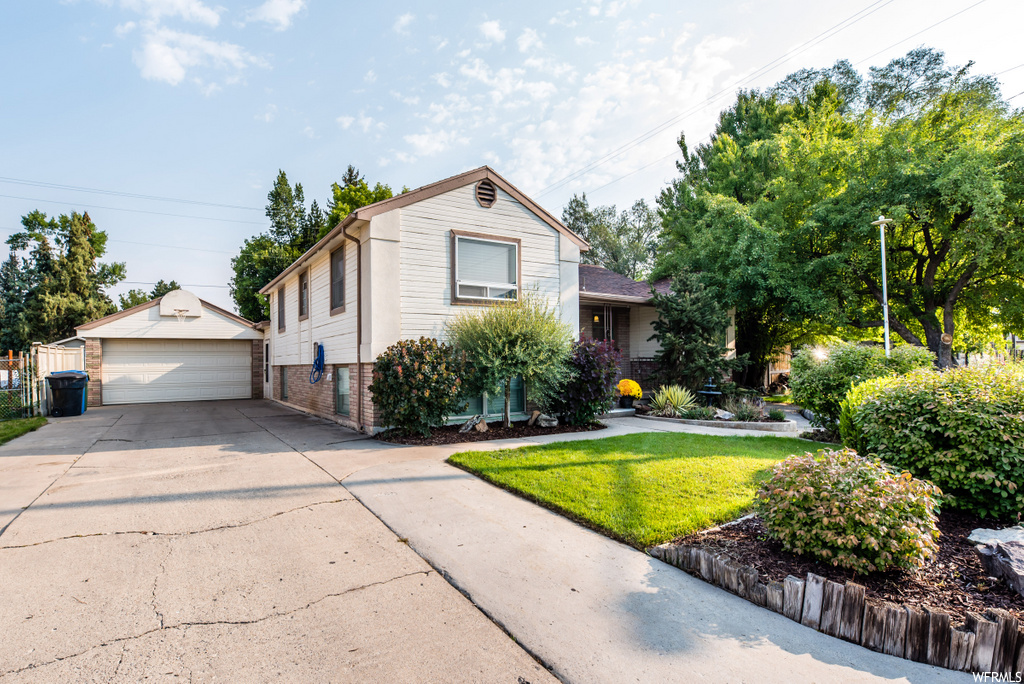 393 E 700 S, River Heights, UT 84321