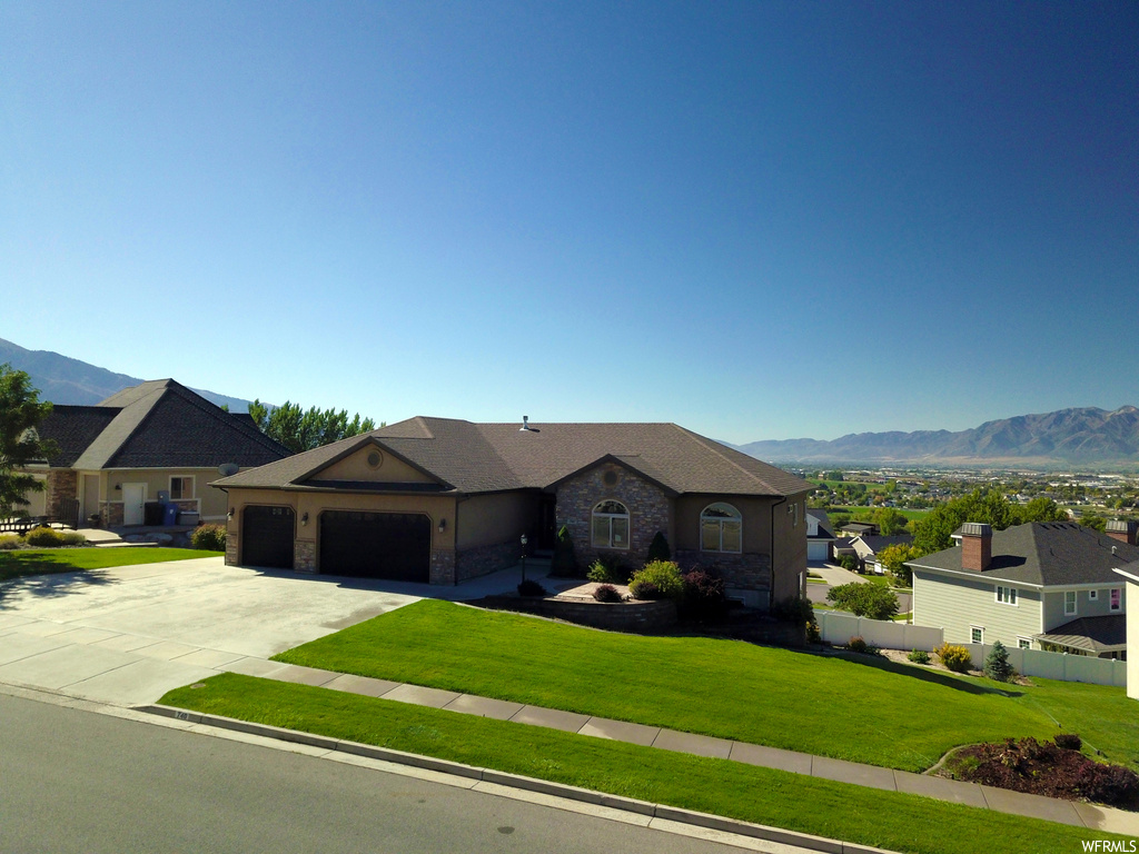 740 E 100 S, Hyde Park, UT 84318