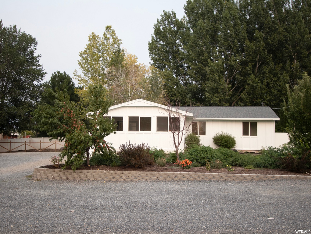 810 S 100 E, Wellsville, UT 84339