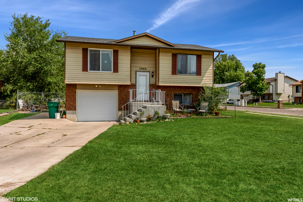 5866 S 2900 W, Roy, UT 84067