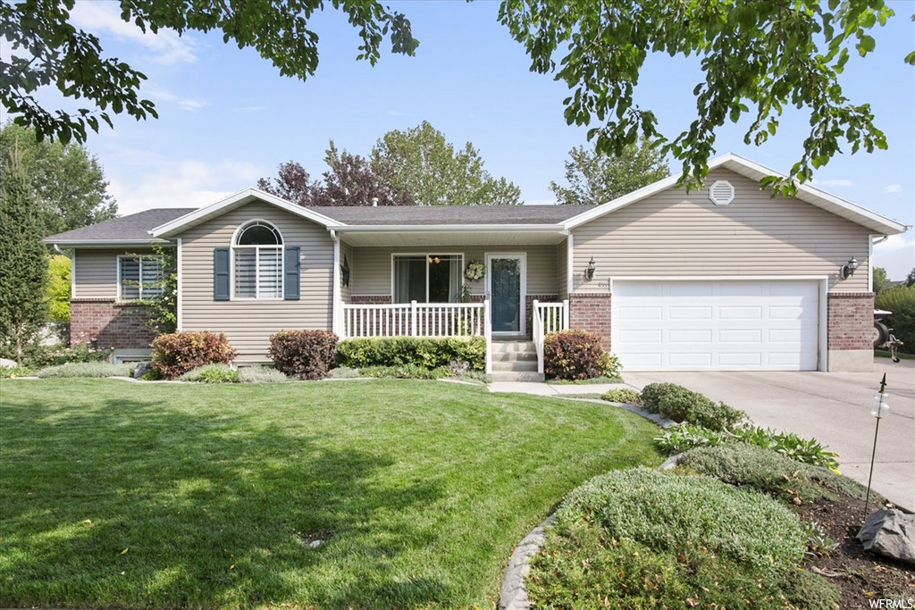 855 Garden Circle Cir, Nibley, UT 84321