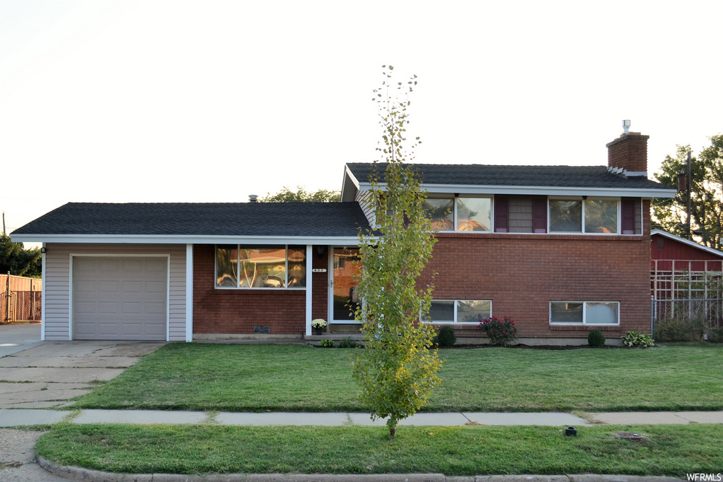 433 Fern Dr, Clearfield, UT 84015