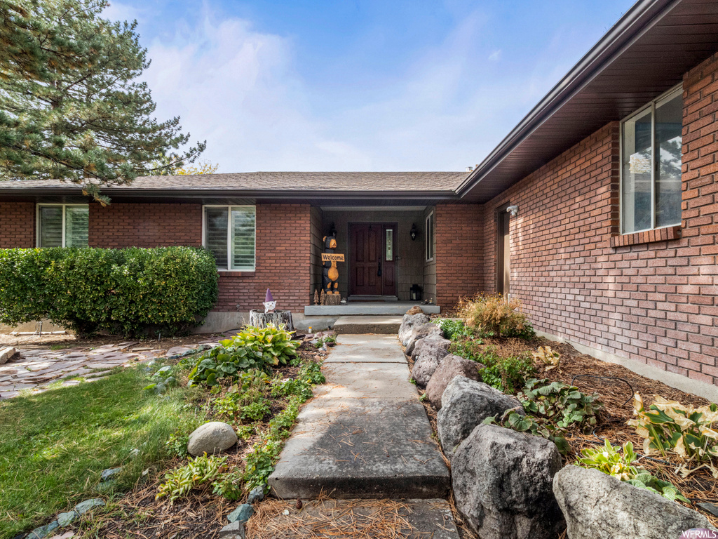 11636 S Hidden Cir E, Sandy, UT 84092