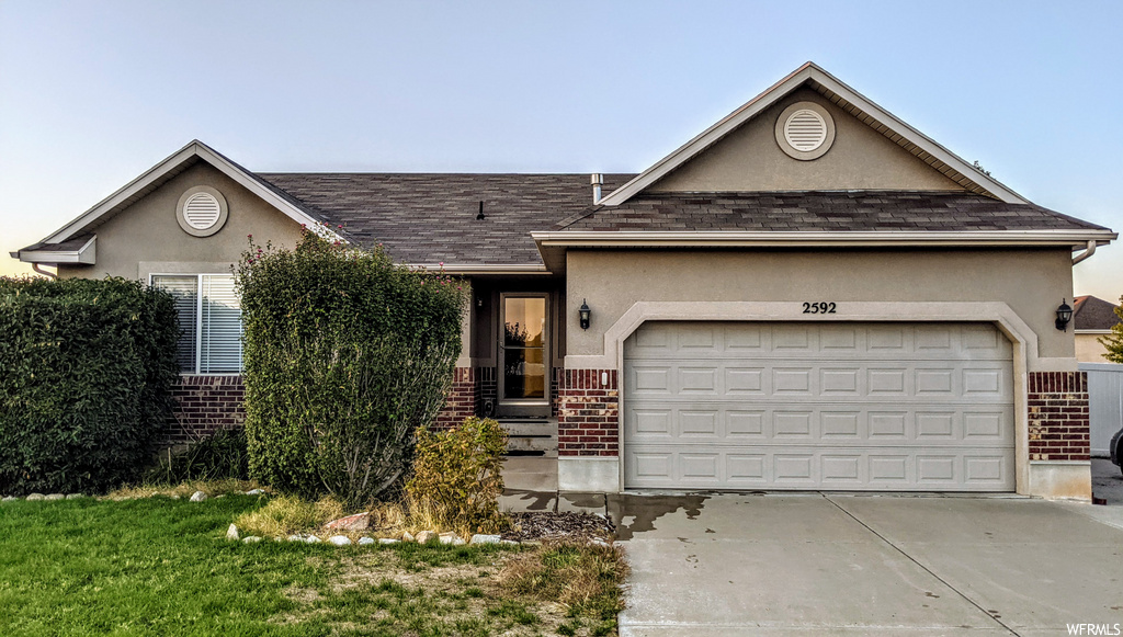 2592 W 2650 N, Clinton, UT 84015