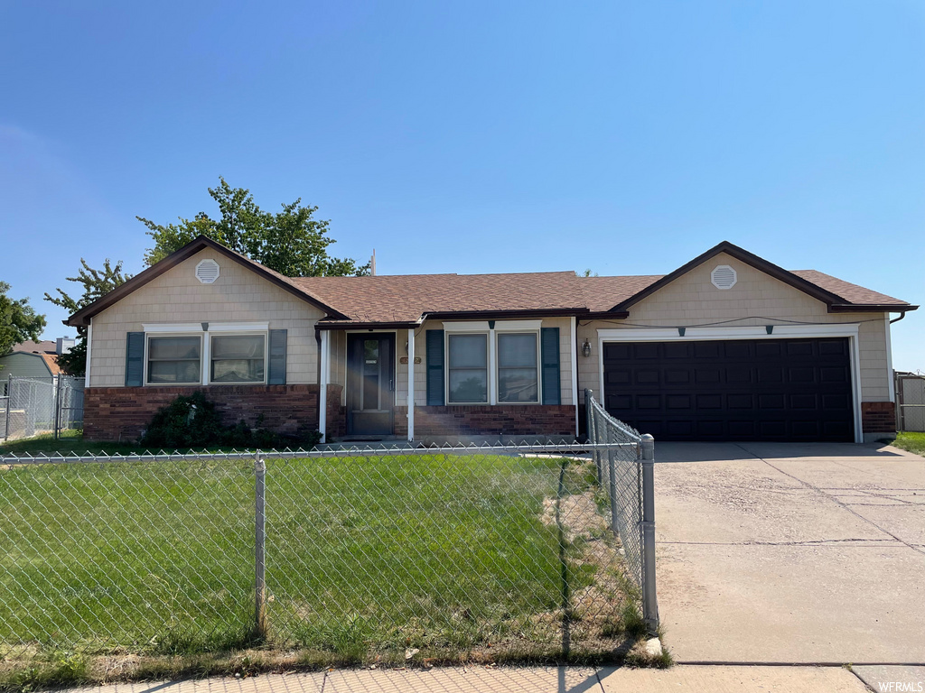 4892 S 3925 W, Roy, UT 84067