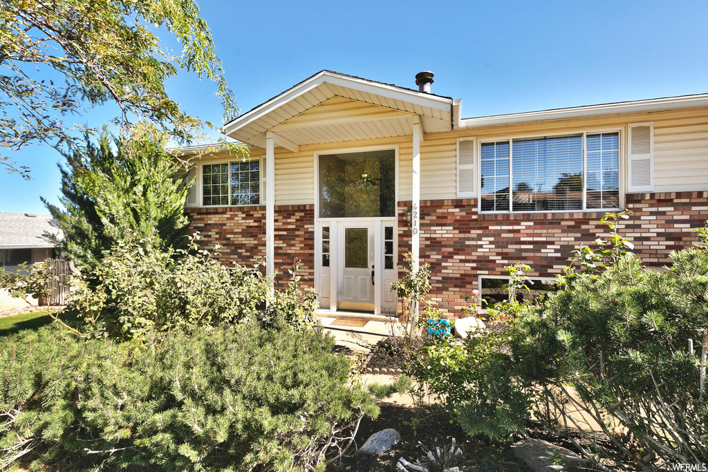 4210 S 2400 W, Roy UT 84067