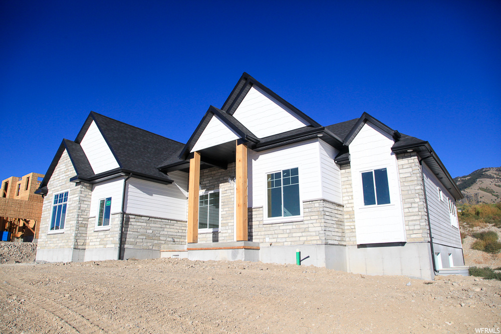 104 S 950 E, Hyde Park, UT 84318