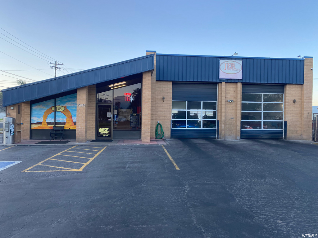 3563 Lincoln Ave E, Ogden, UT 84401