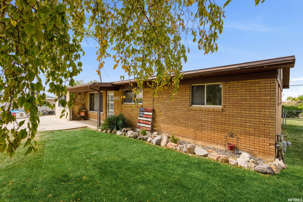5221 S 2425 W, Roy, UT 84067
