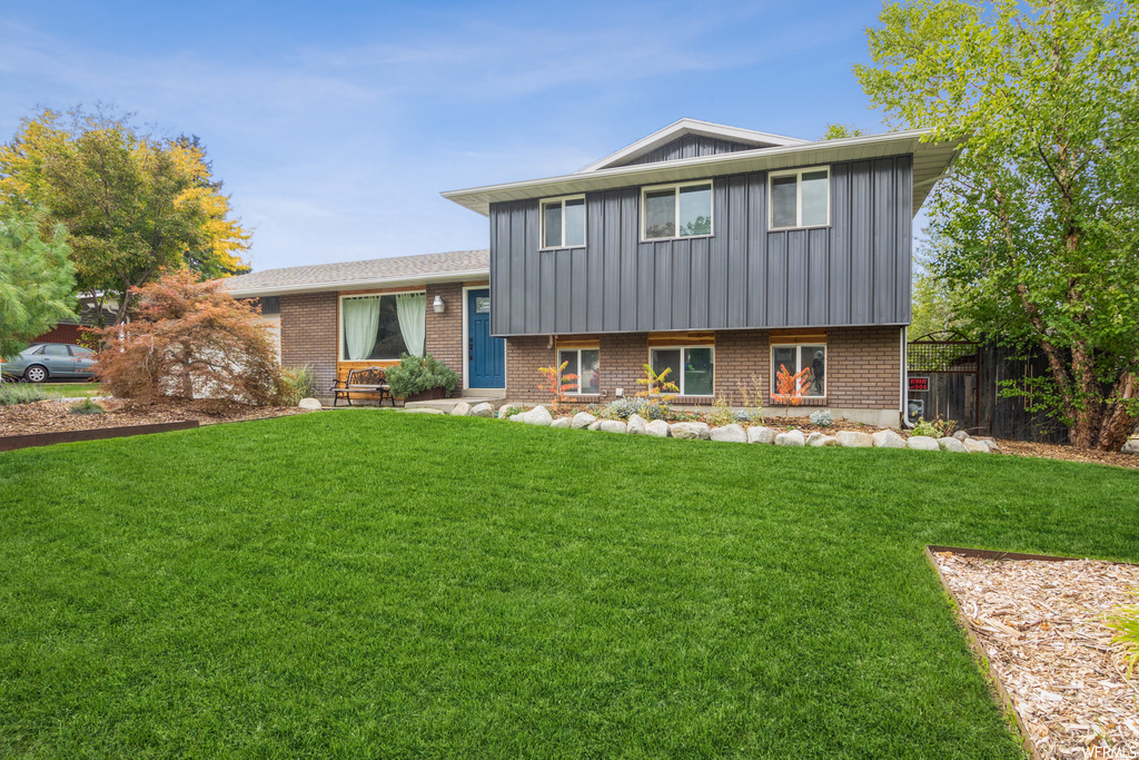 8372 Colene Dr, Sandy, UT 84094