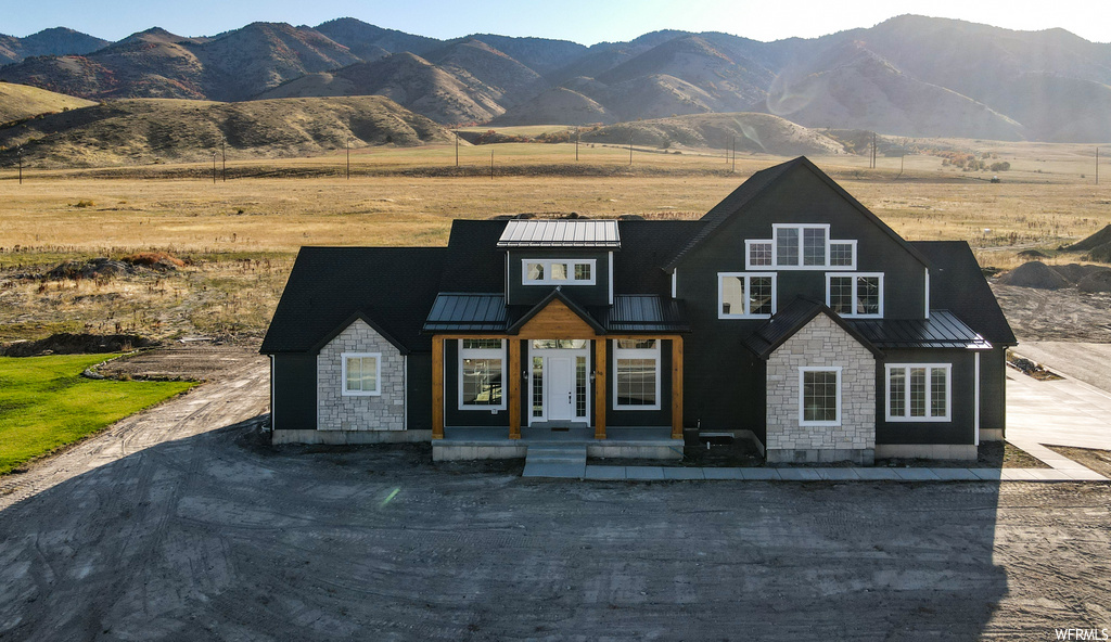 66 N 1100 E, Hyde Park, UT 84318