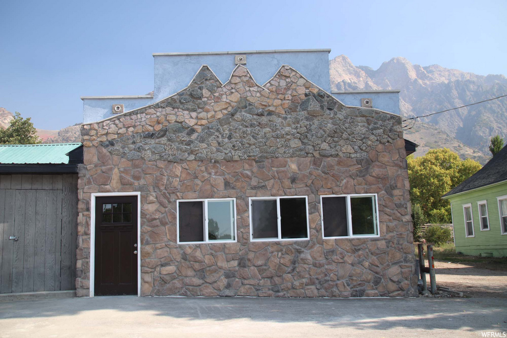 30 N Main St, Willard, UT 84340