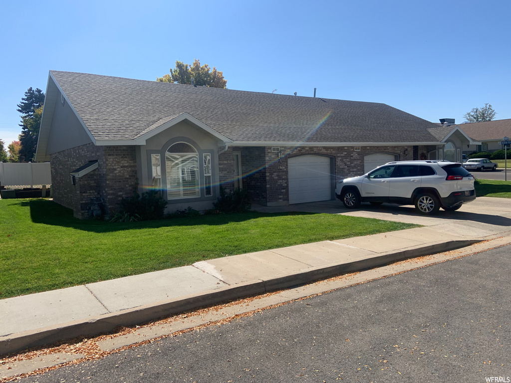 14 E Mountain View Cir, Providence, UT 84332