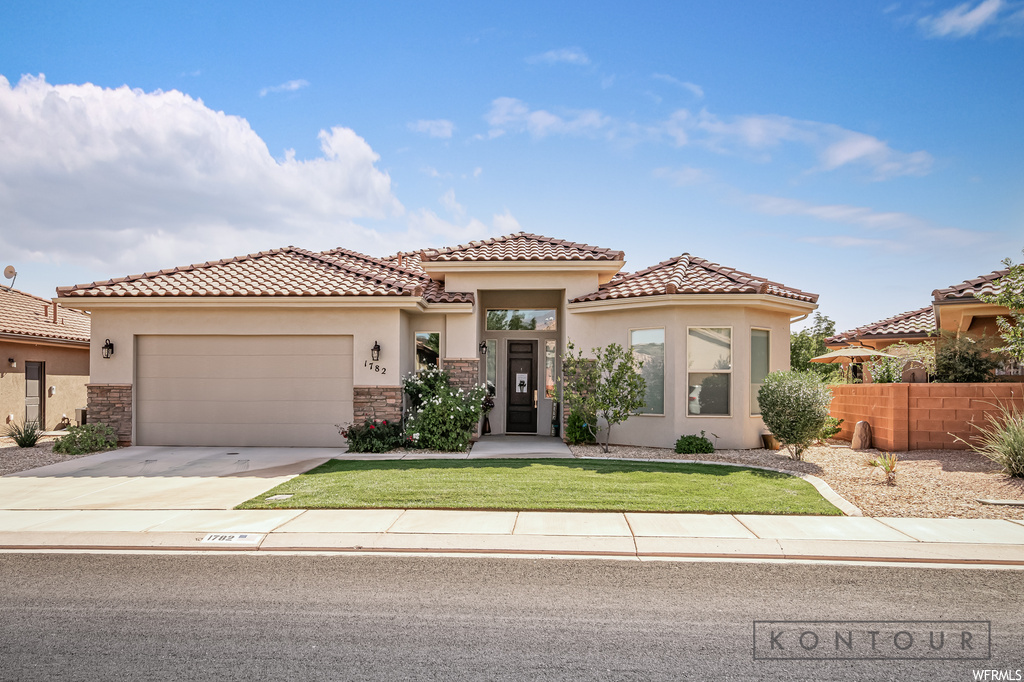 1782 E Bluebeech Dr, Washington, UT 84780