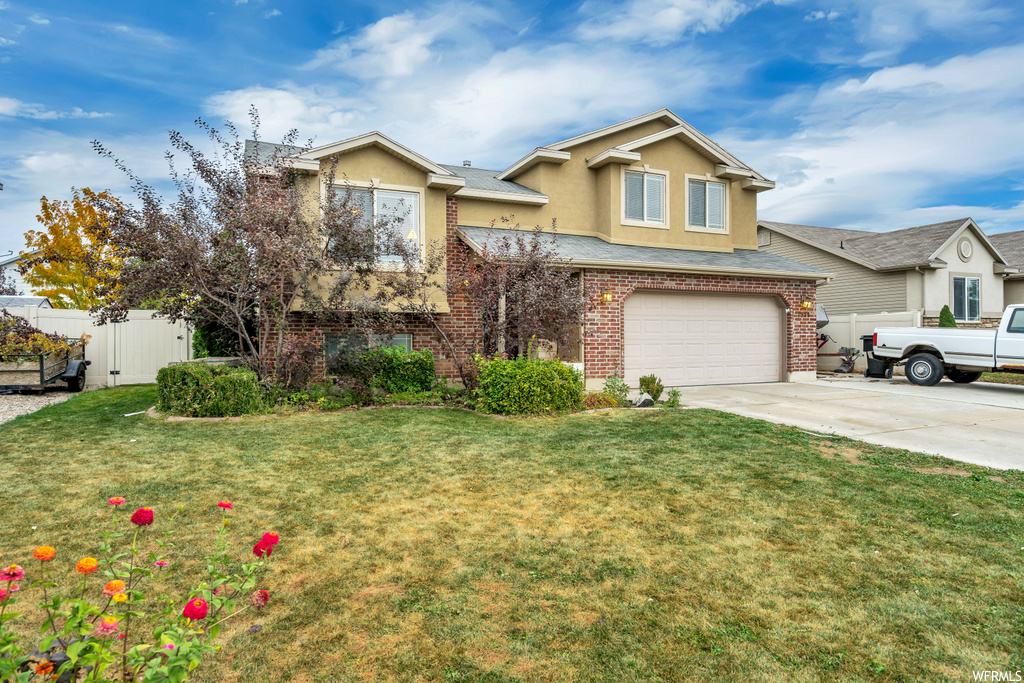 1554 N 2400 W, Clinton, UT 84015