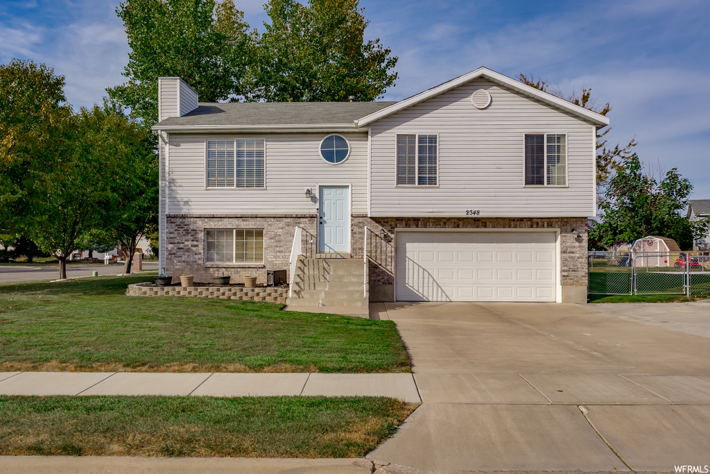 2348 W 2075 N, Clinton, UT 84015