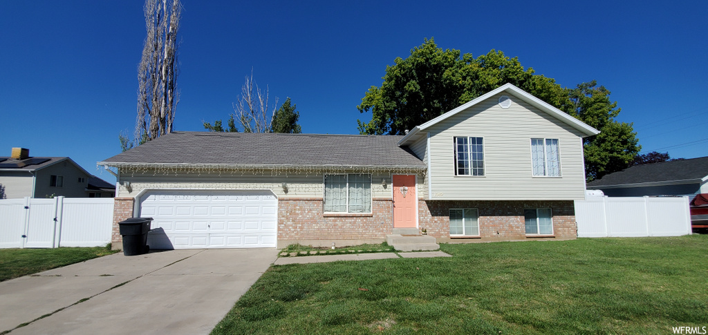 1042 W 1550 N, Clinton, UT 84015