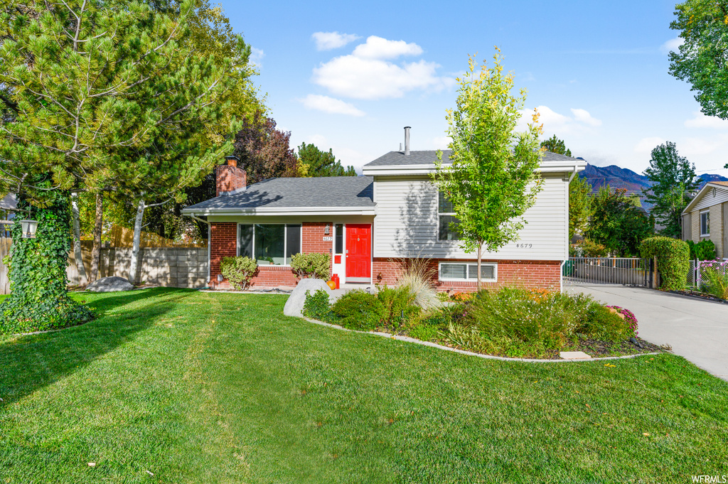 4679 S Edwin Cir E, Holladay, UT 84117