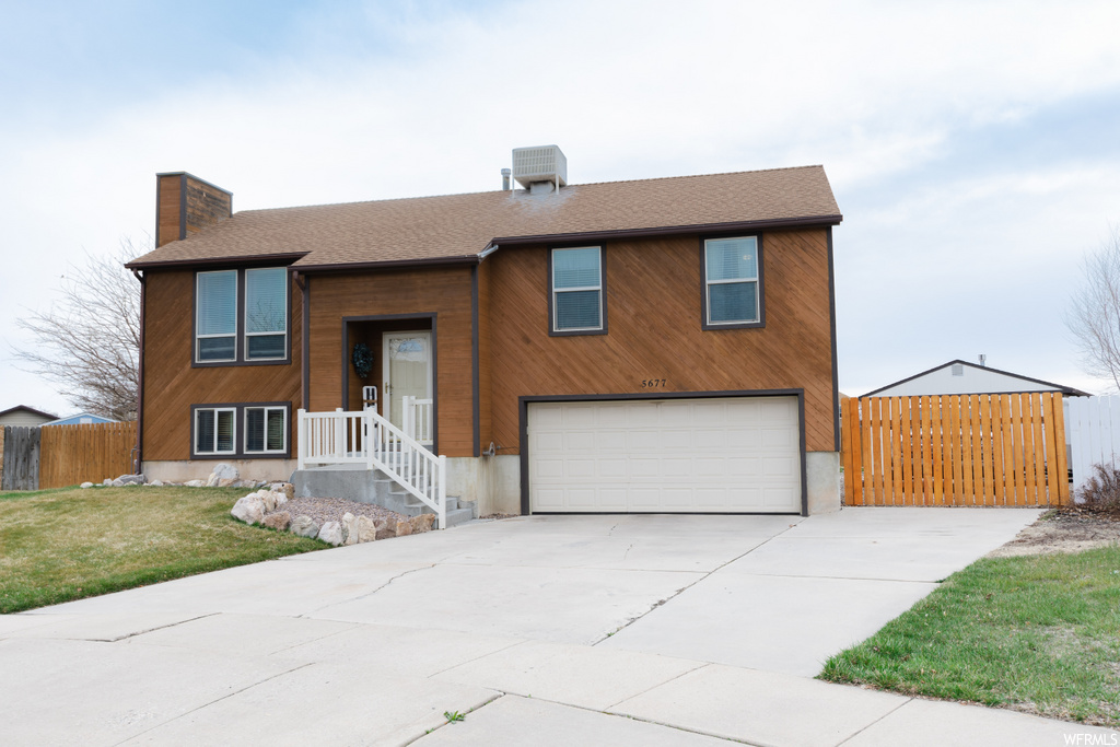 5677 S 3975 W, Roy, UT 84067