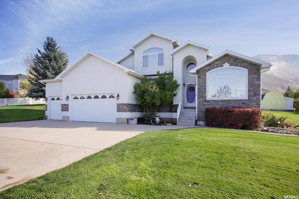 2864 N View Crest Cir, North Logan, UT 84341